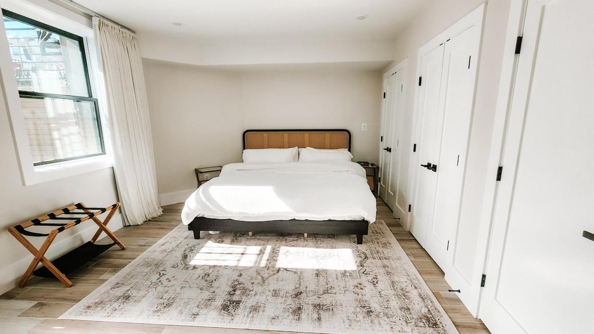 Private Modern Luxury Suite In Historic Stone Home Washington Eksteriør billede